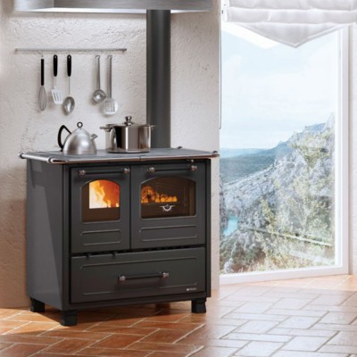 Itališka malkinė krosnelė viryklė La Nordica Family 4.5 juoda, 7.5kW - Itališkos malkinės krosnelės ir židiniai