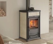 Krosneles su vandens konturu